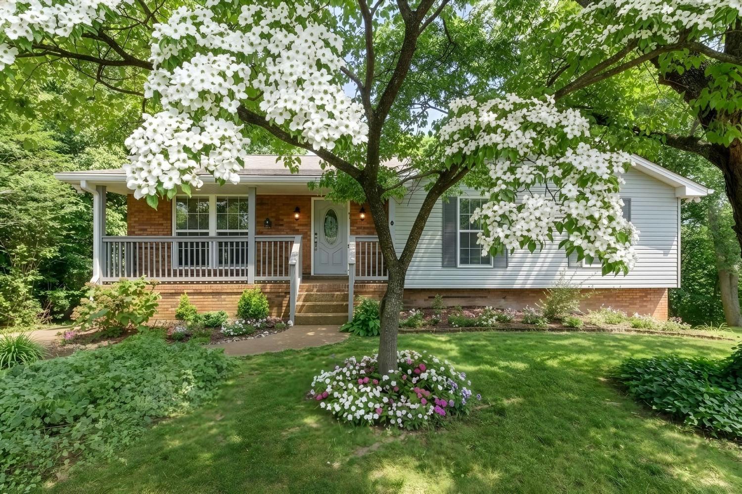 821-Luxemburg-Dr For Sale