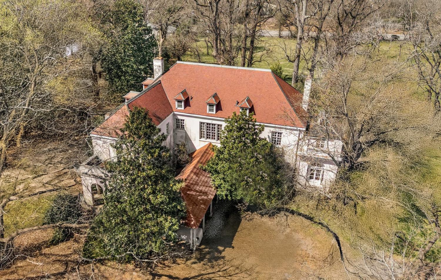 105-Lynnwood-Blvd For Sale