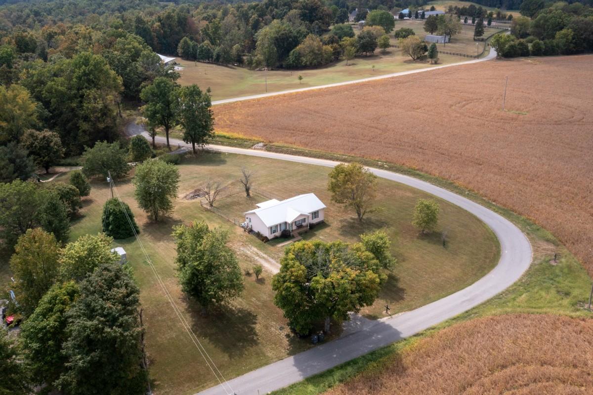 560-Gregory-Rd For Sale