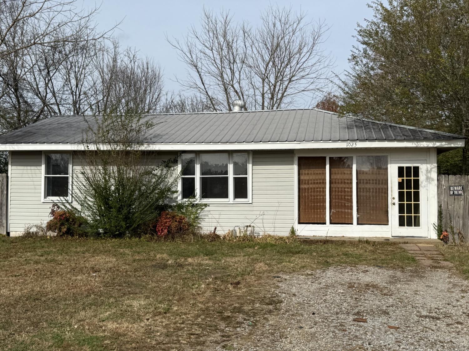 1025-Smith-Ave For Sale