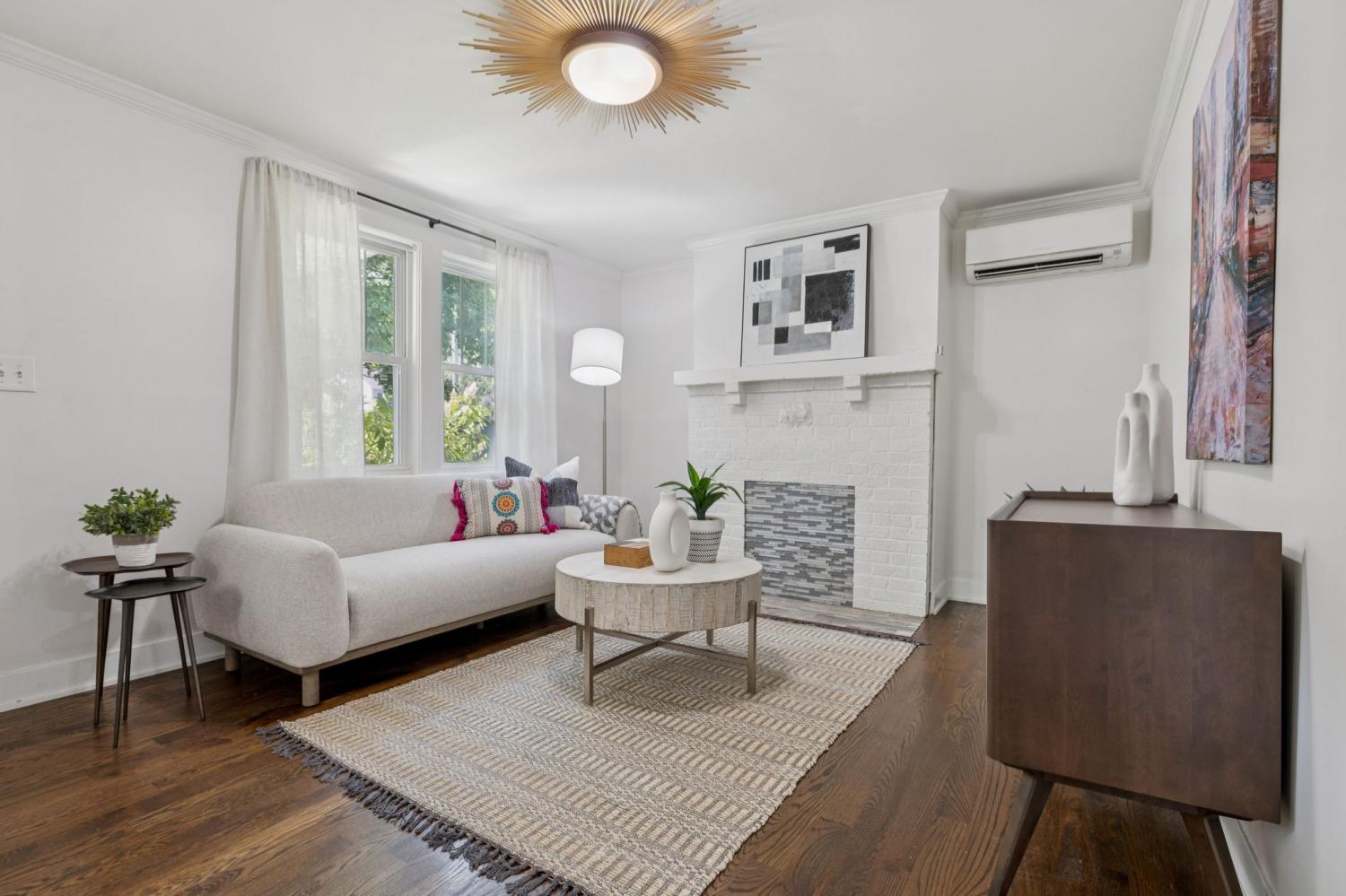 2406-Inga-St For Sale