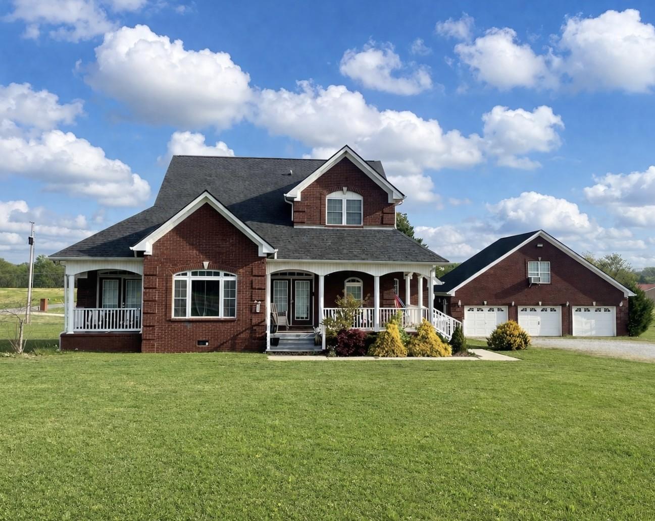 23-Skidmore-Ln For Sale