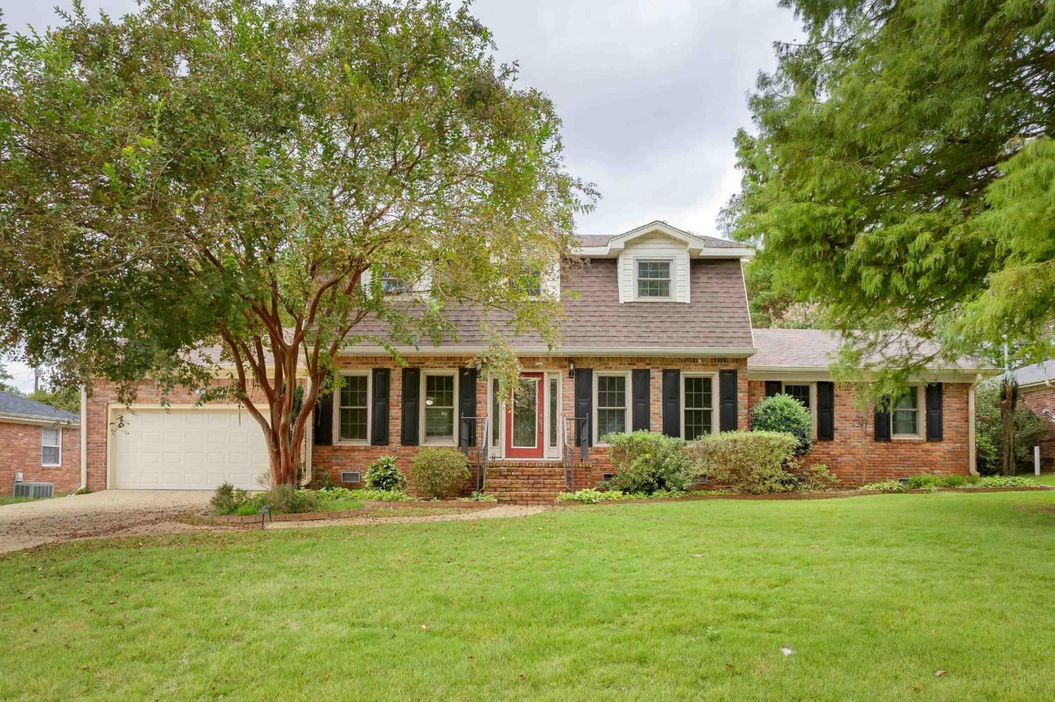 413-Russell-St For Sale