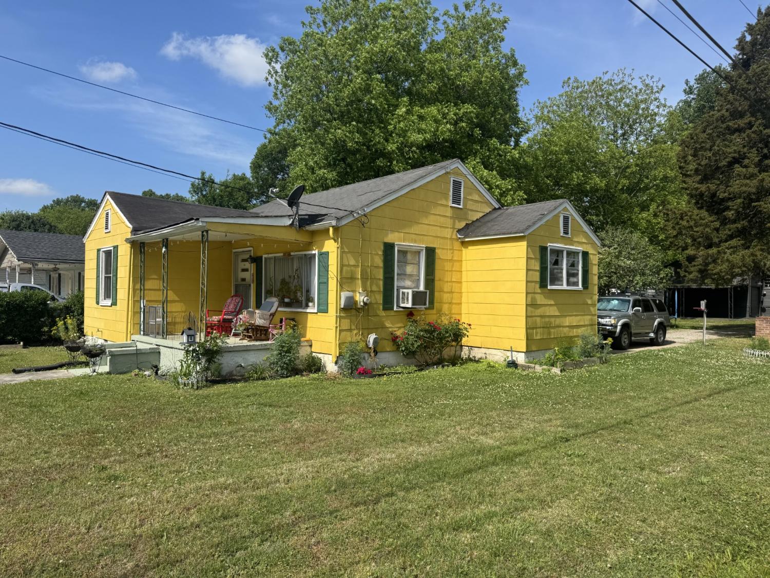 1711-Tombras-Ave For Sale
