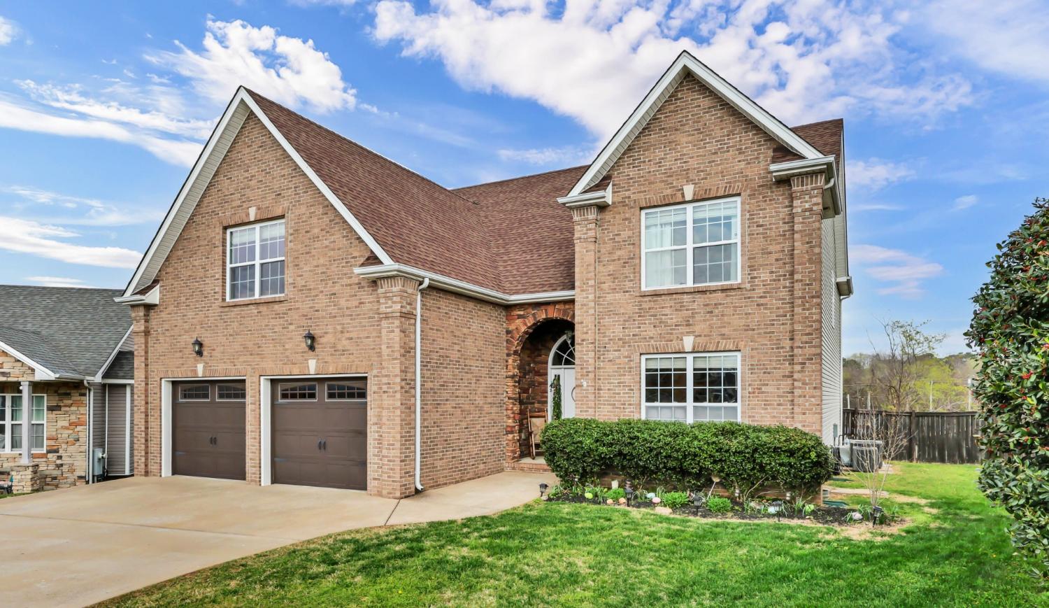 820-Carousel-Ct For Sale