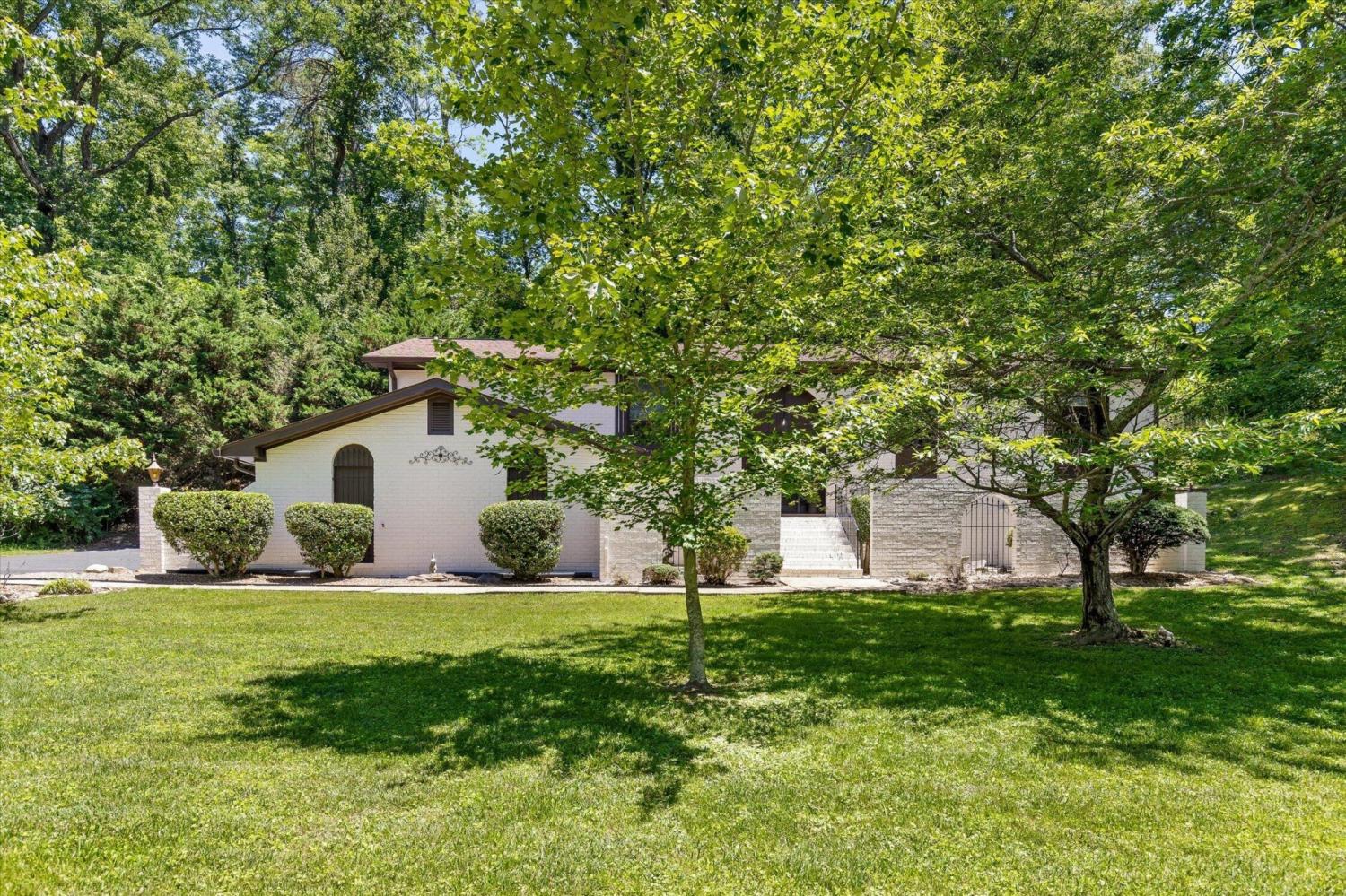135-Palisades-Drive For Sale