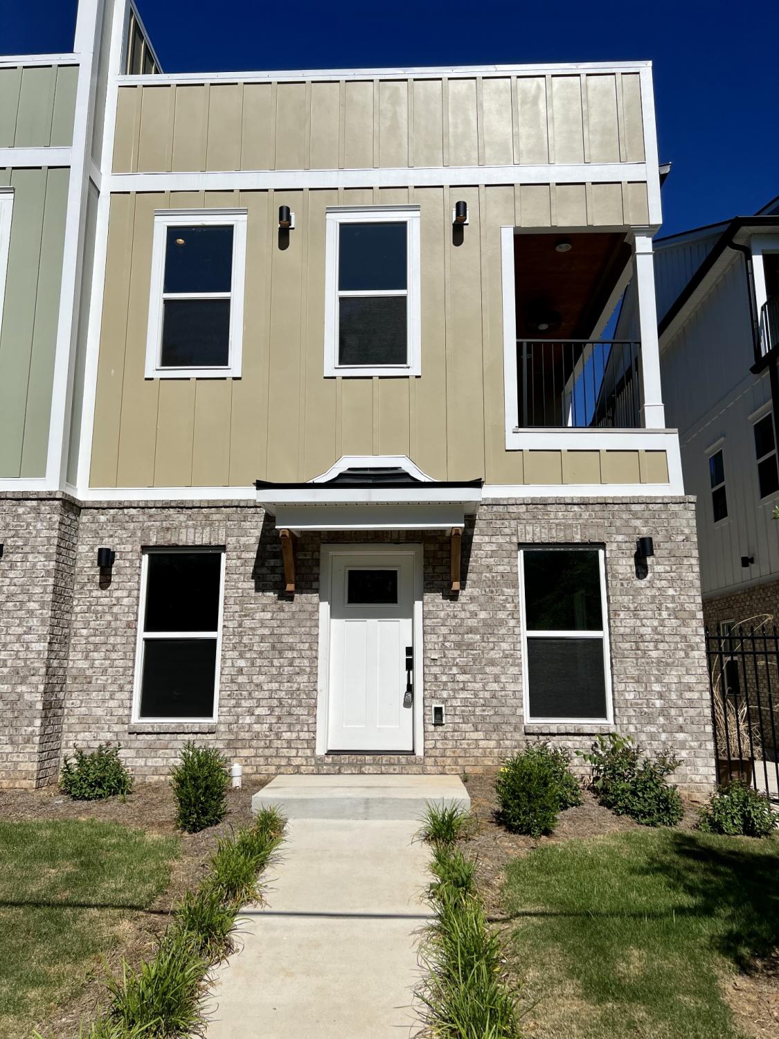 904-N-Maple-St For Sale
