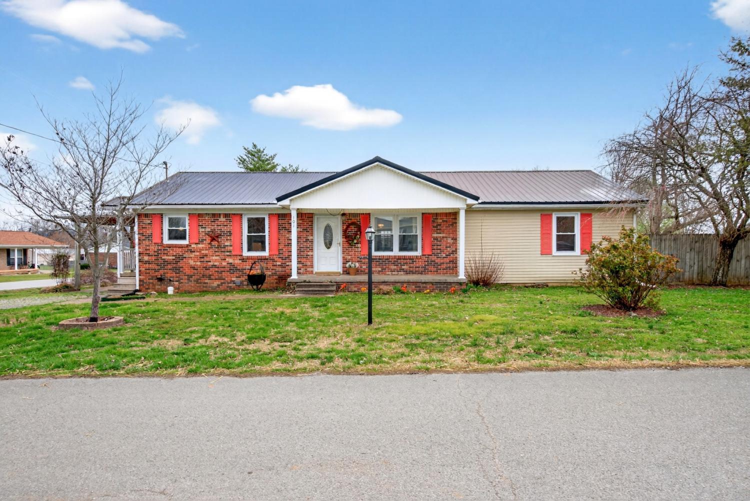 101-Deborah-St For Sale