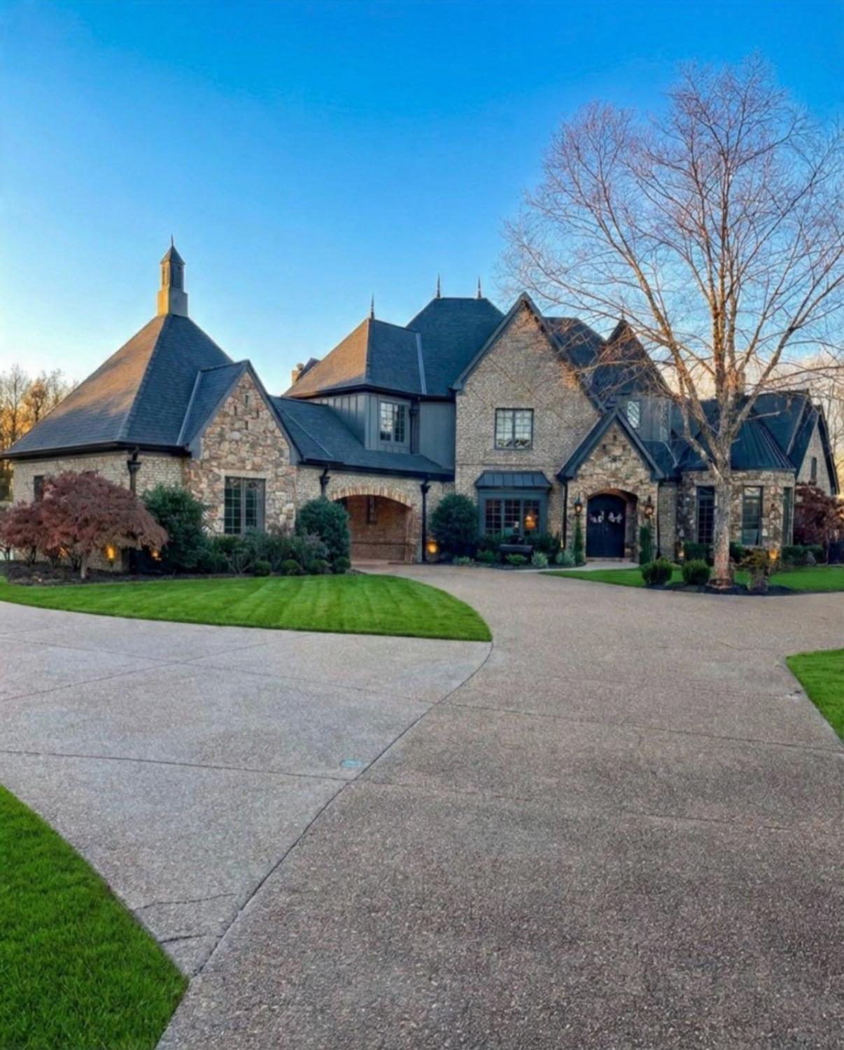 Arrington Elementary School Property for Sale