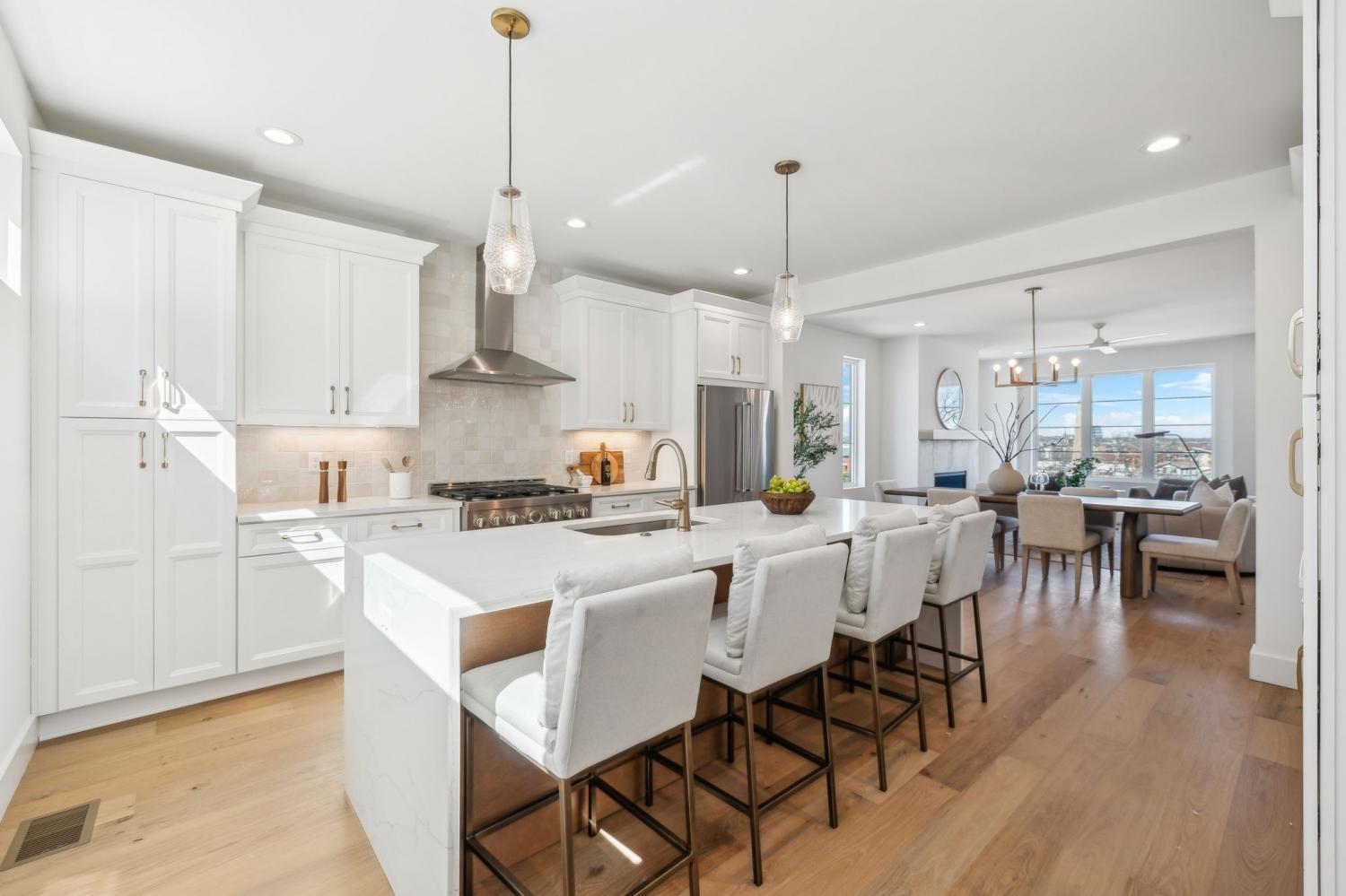 1019-12th-Ave--N For Sale