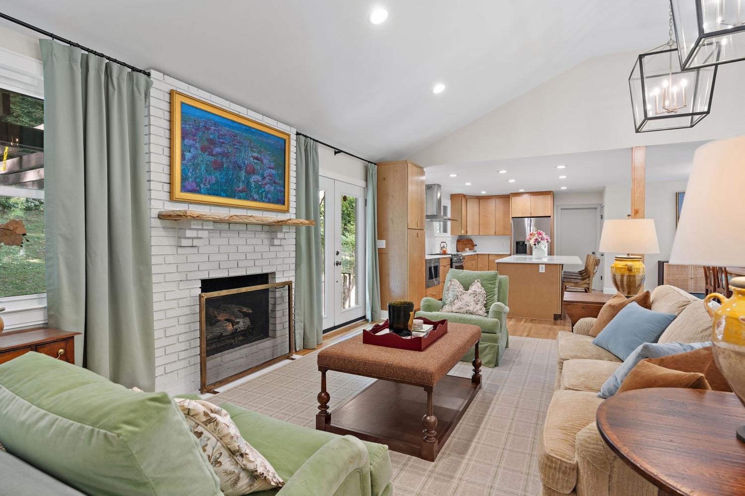 755-Rodney-Dr For Sale