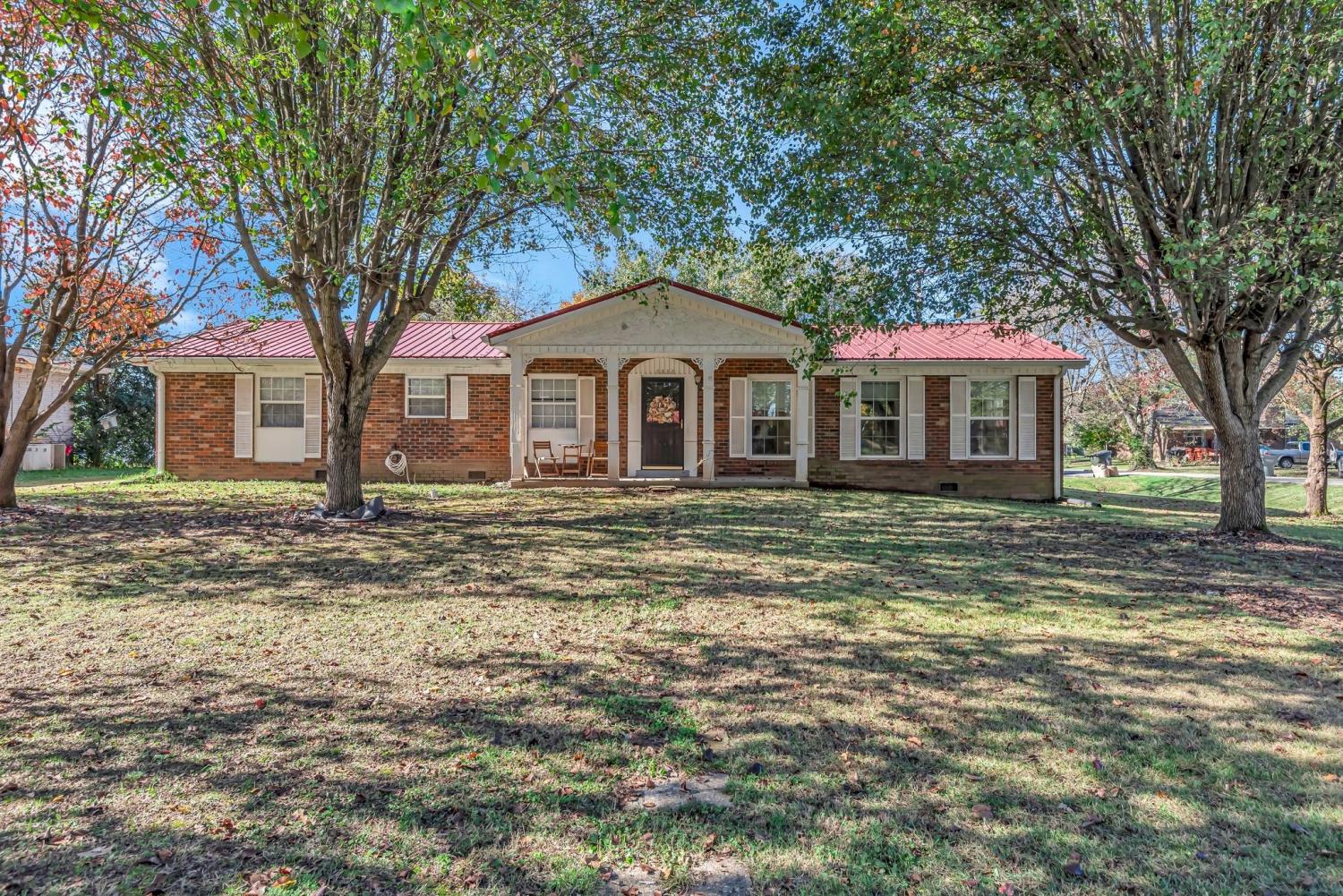 1001-Kenny-St For Sale