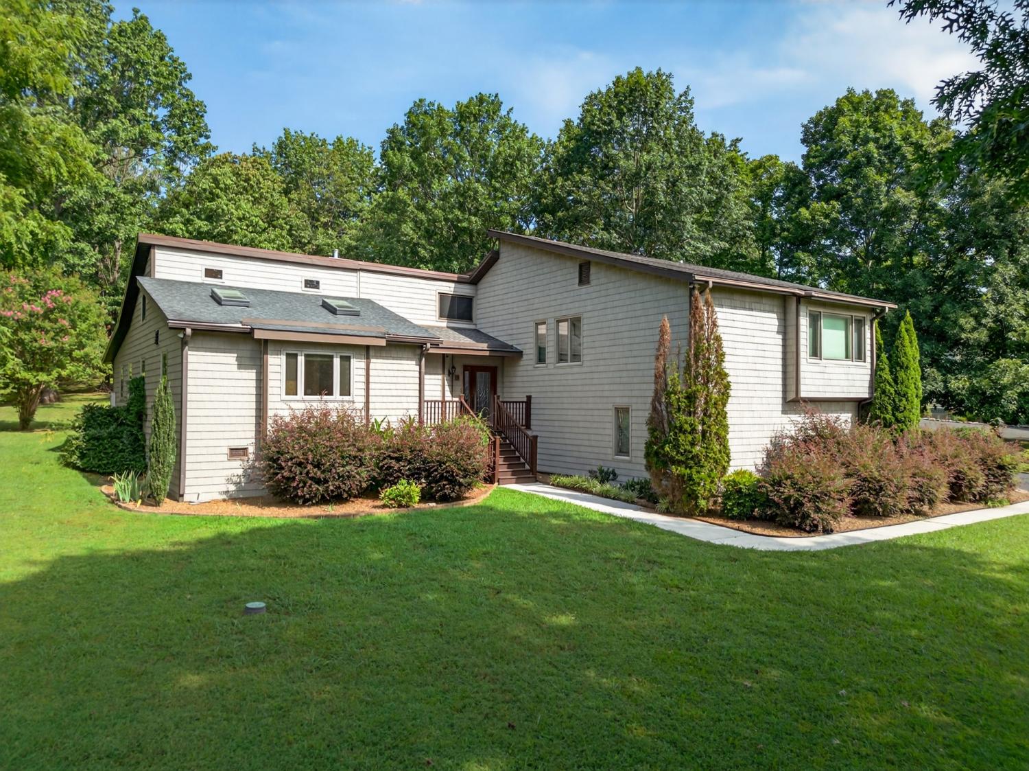 12-Diemer-Rd For Sale