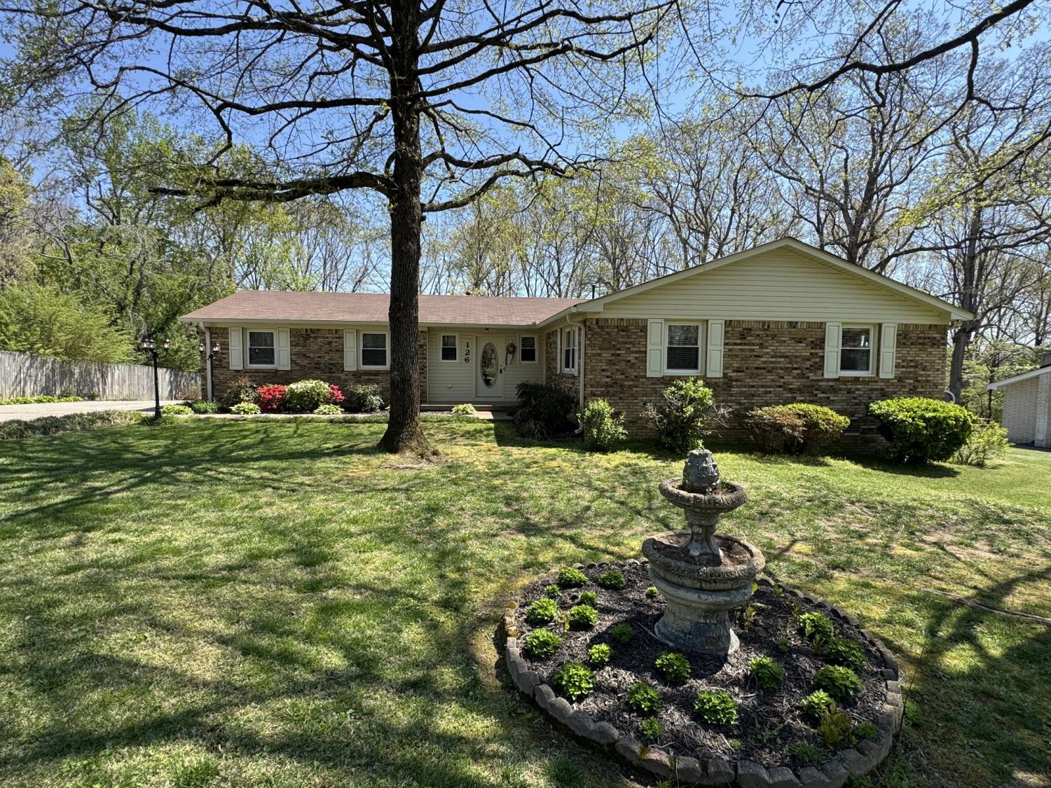 126-Robin-Hood-Rd For Sale