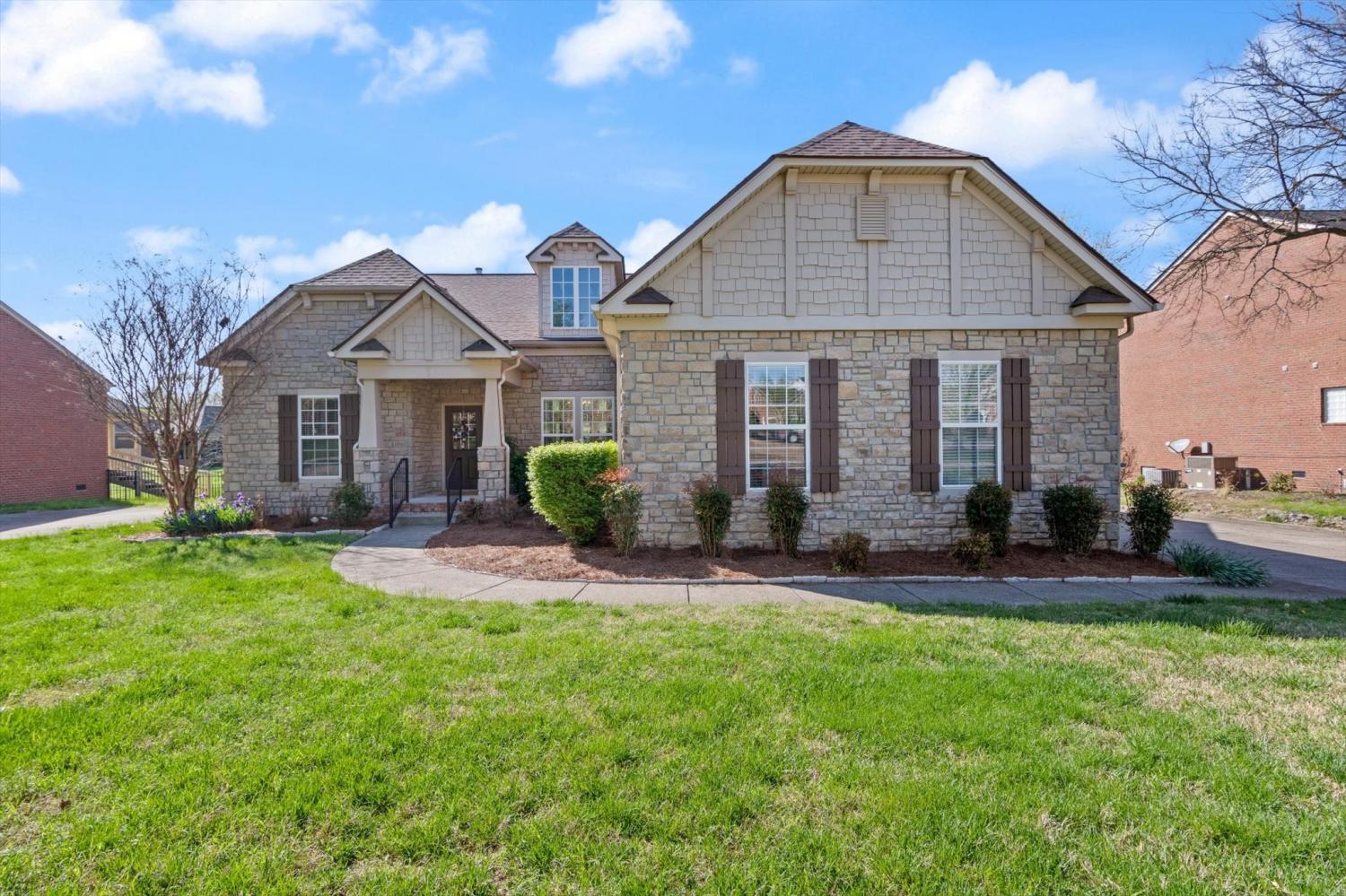 1065-Avery-Trace-Cir For Sale