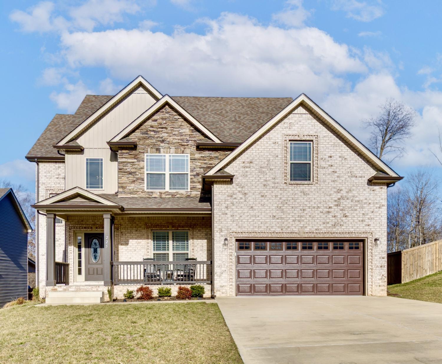225-Penelope-Ln For Sale