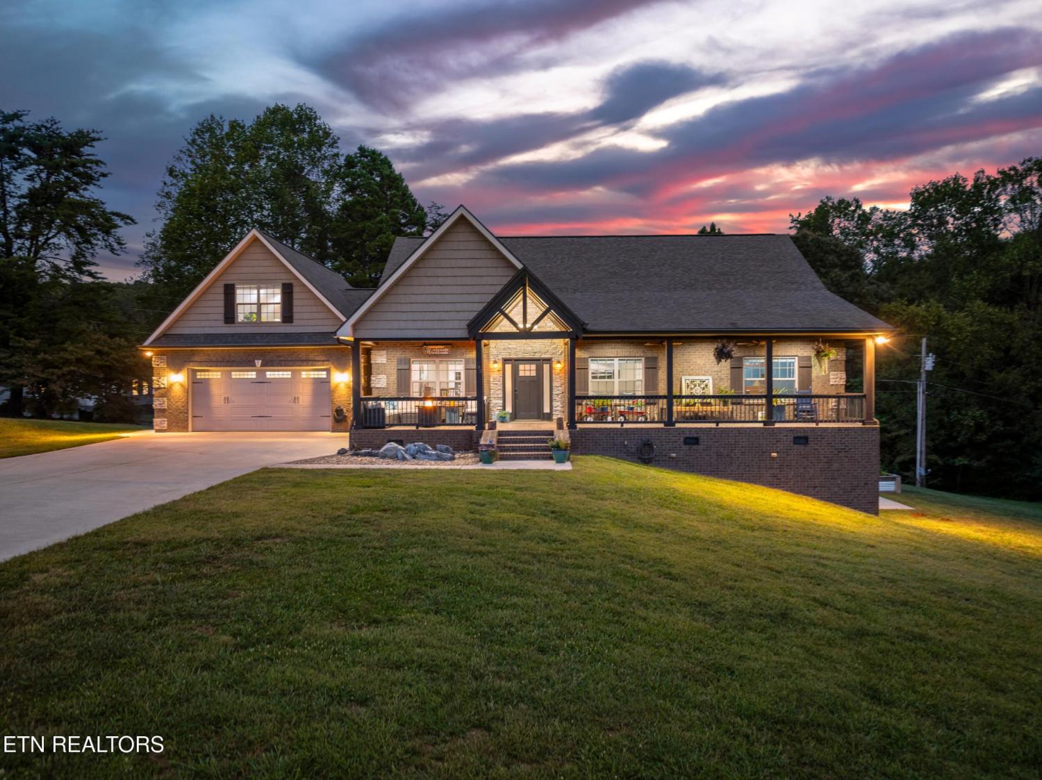 138-Rock-Hill-Rd For Sale