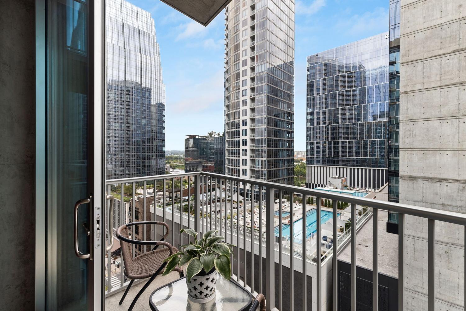 301-Demonbreun-St For Sale