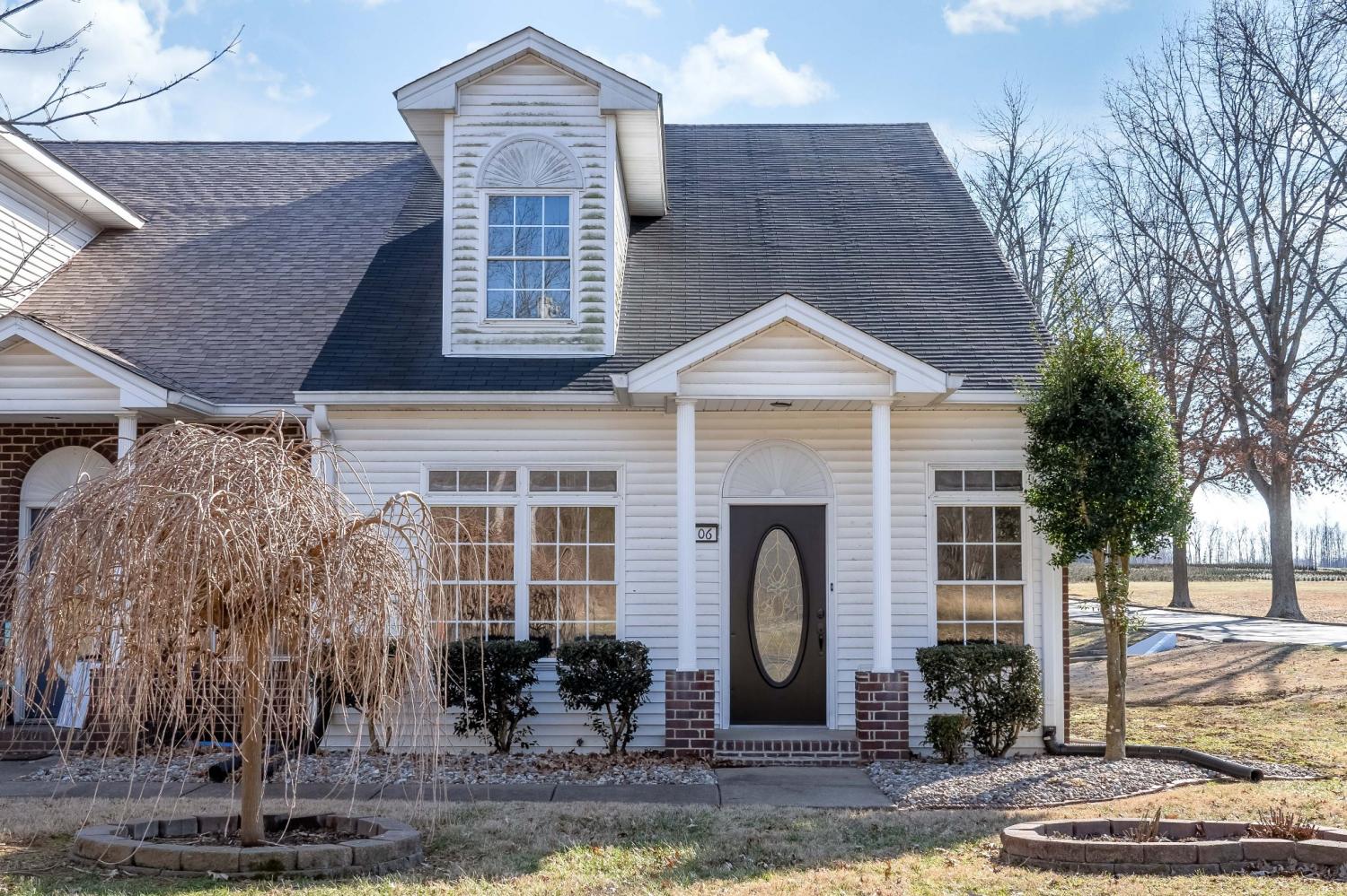 106-Daultons-Pl For Sale