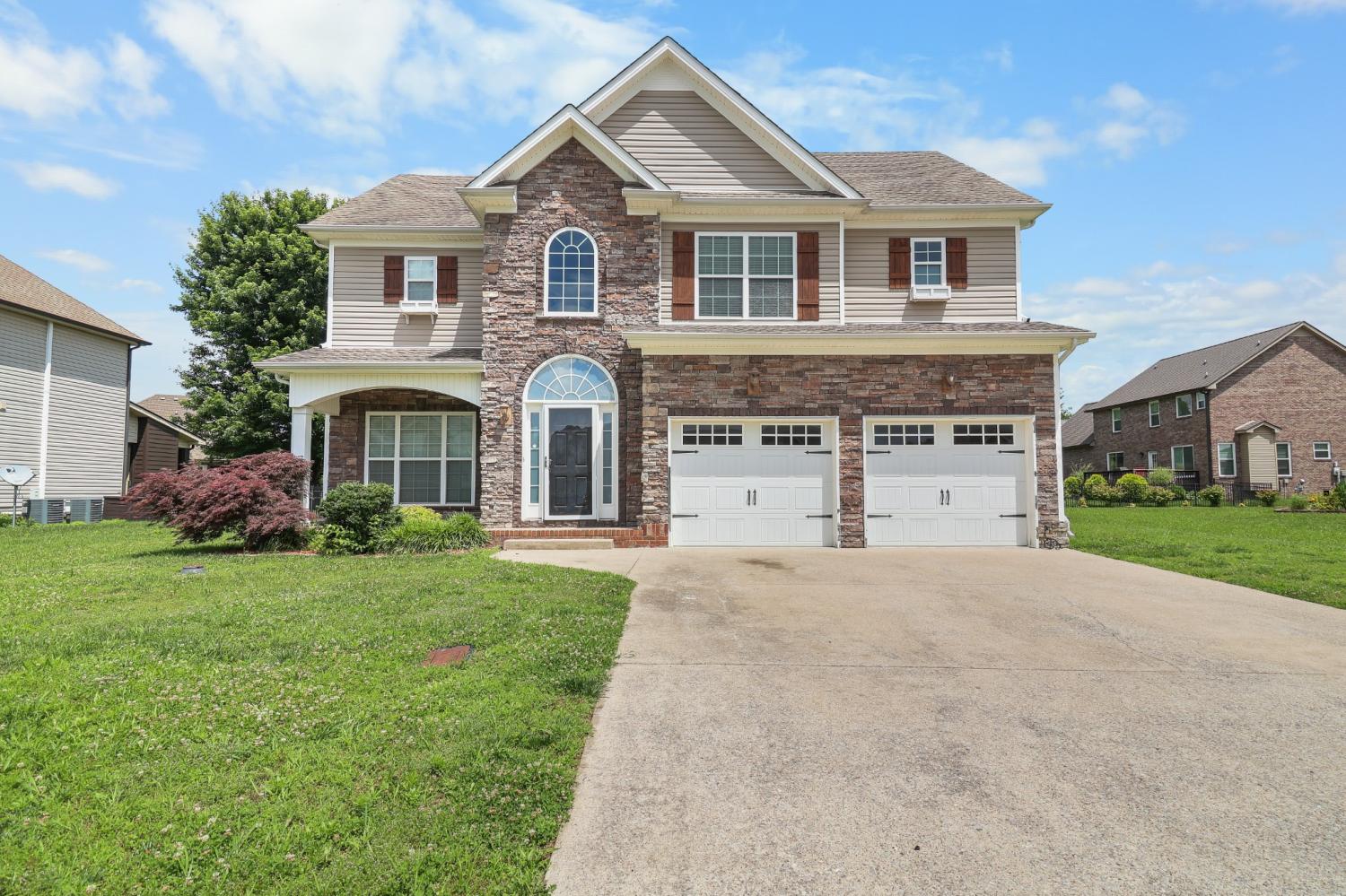 1093-Willow-Cir For Sale