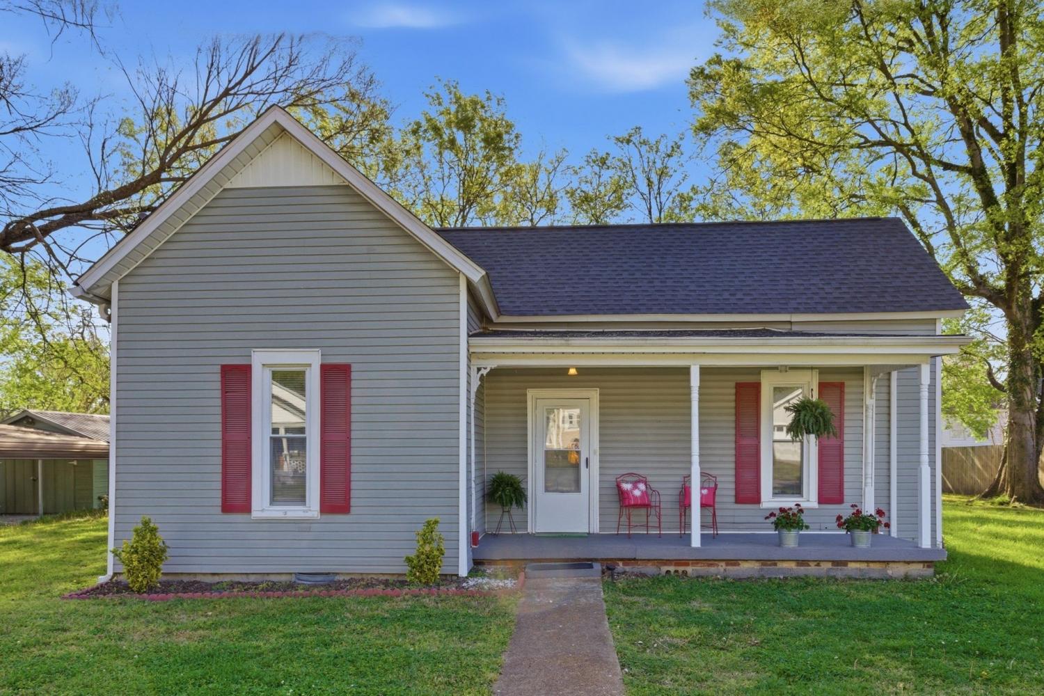 102-South-Locust-Street For Sale