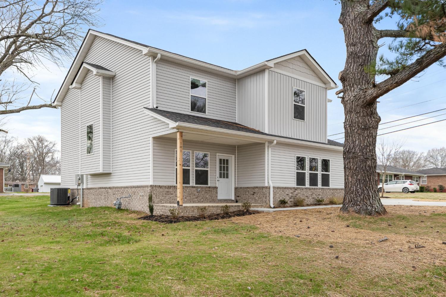 Whitthorne Middle School Property for Sale