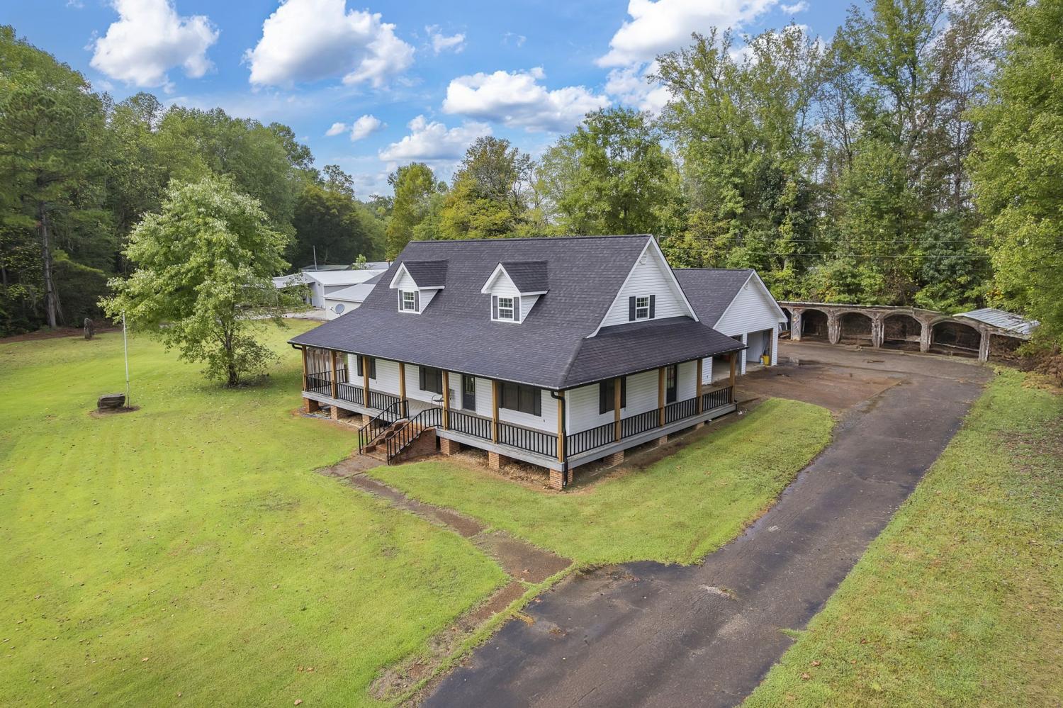 9475-Highway-100 For Sale