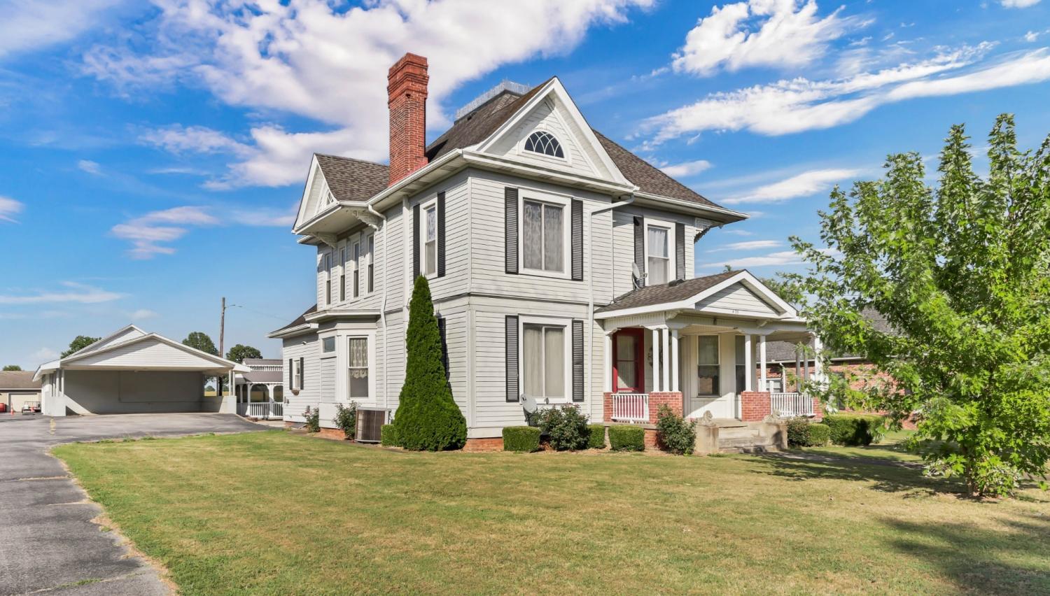 428-N-Main-St For Sale