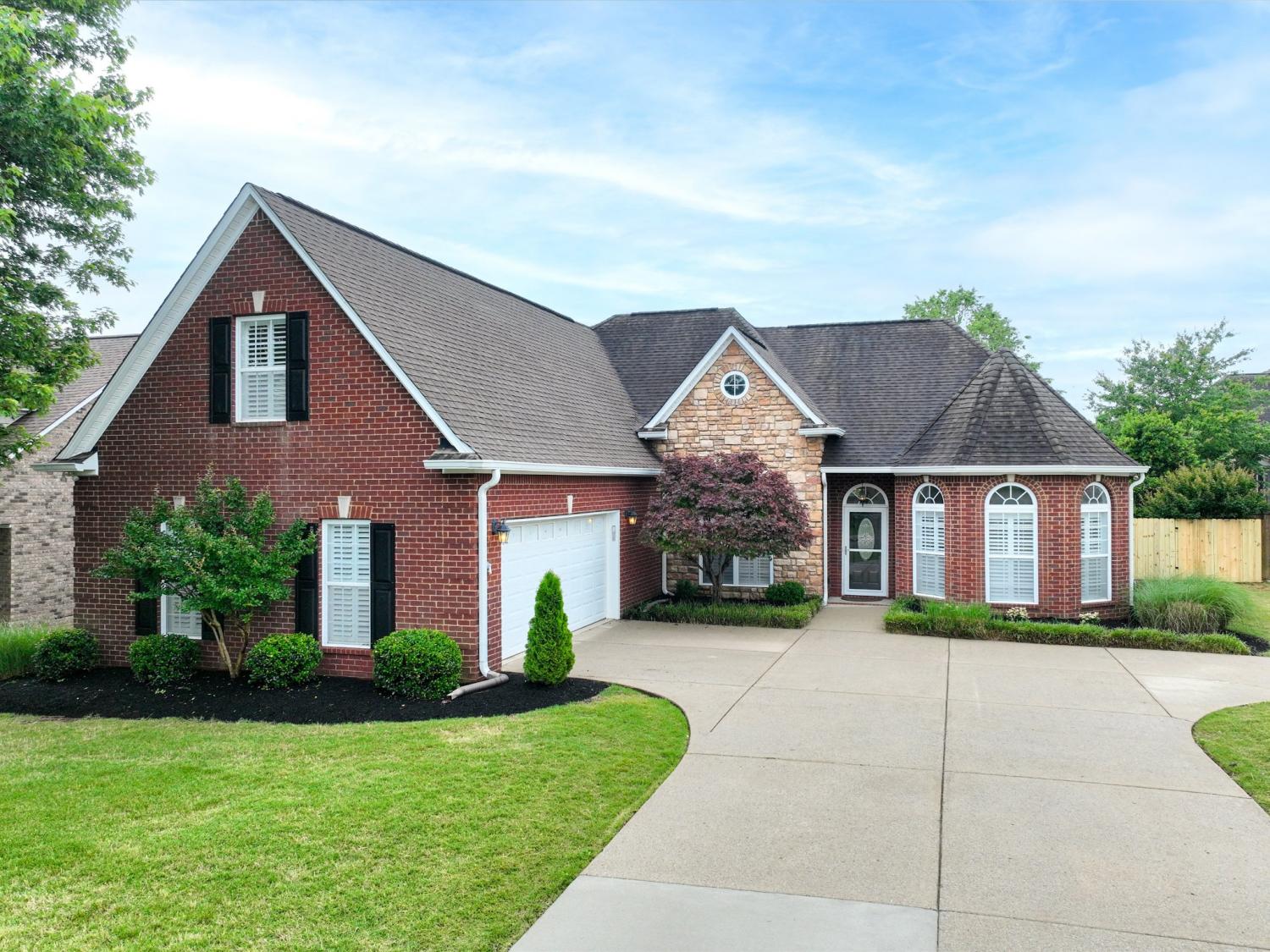 1077 Nealcrest Cir TN 37174 For Sale - 