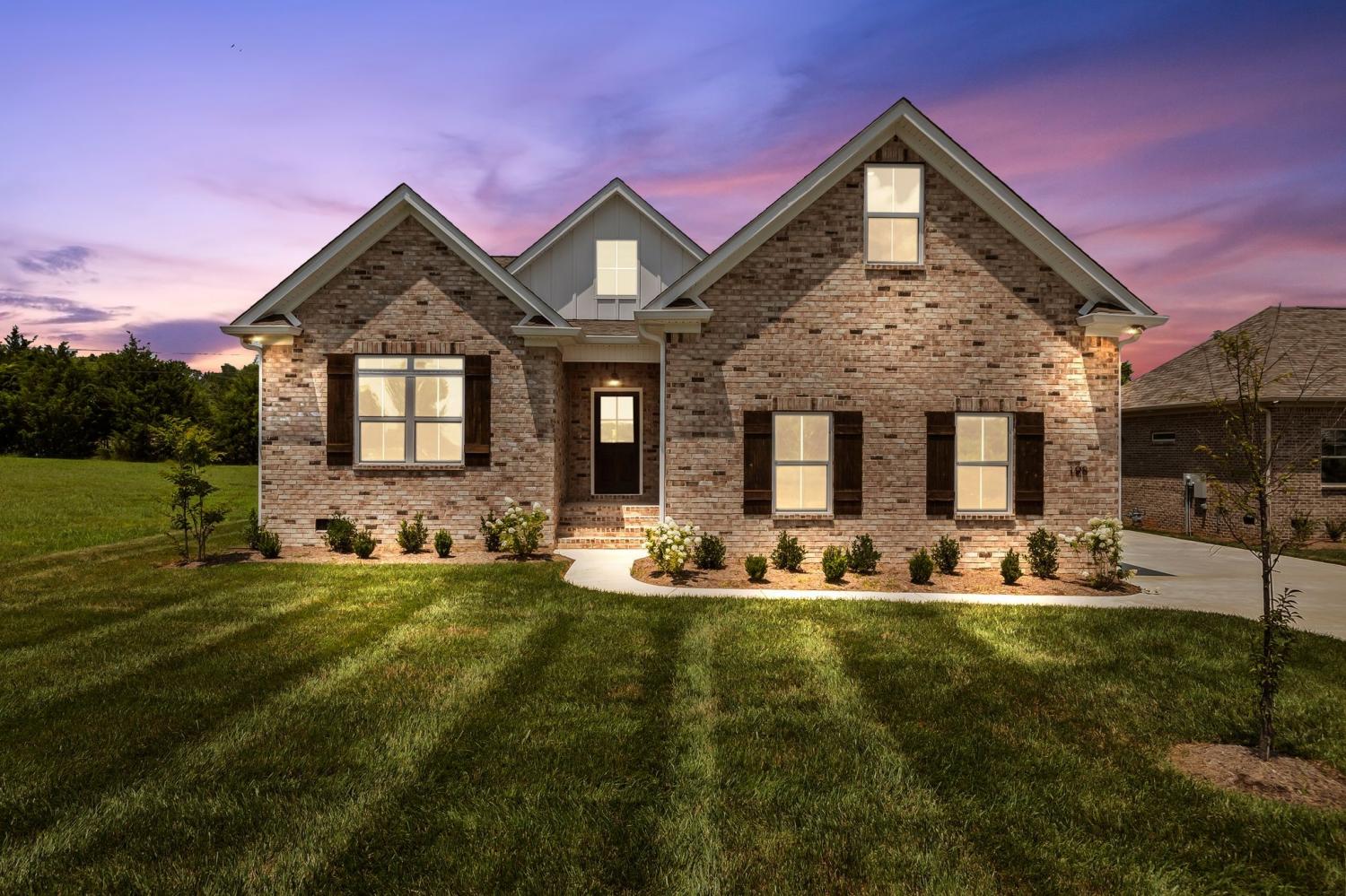 198-Creekside-Dr For Sale