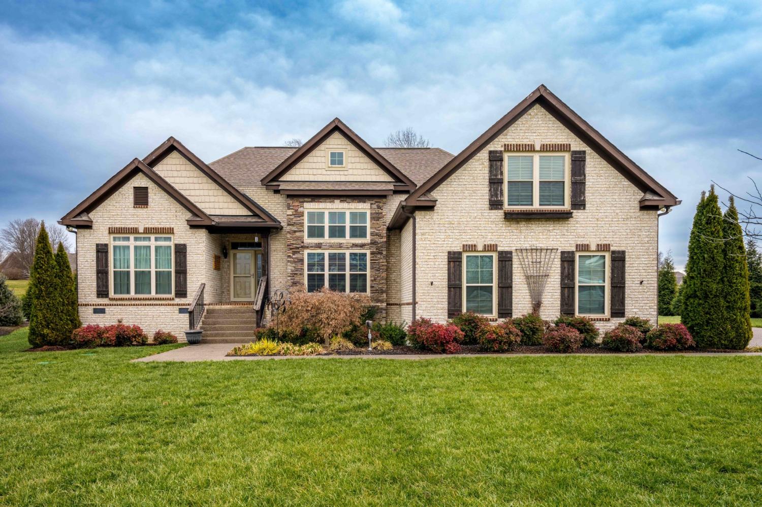 Hampshire Unit School Property for Sale