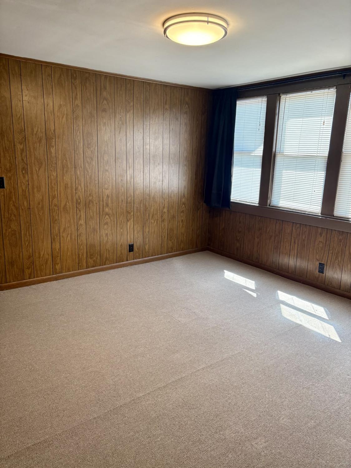 118-N-Spring-St For Sale