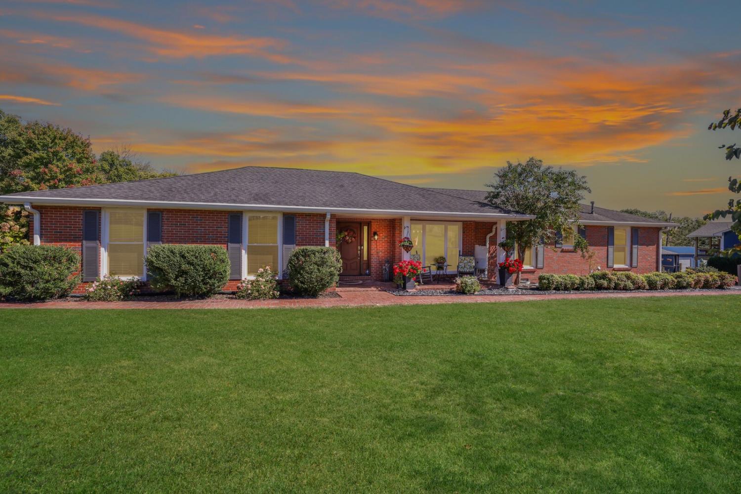 309-Highland-Heights-Dr For Sale