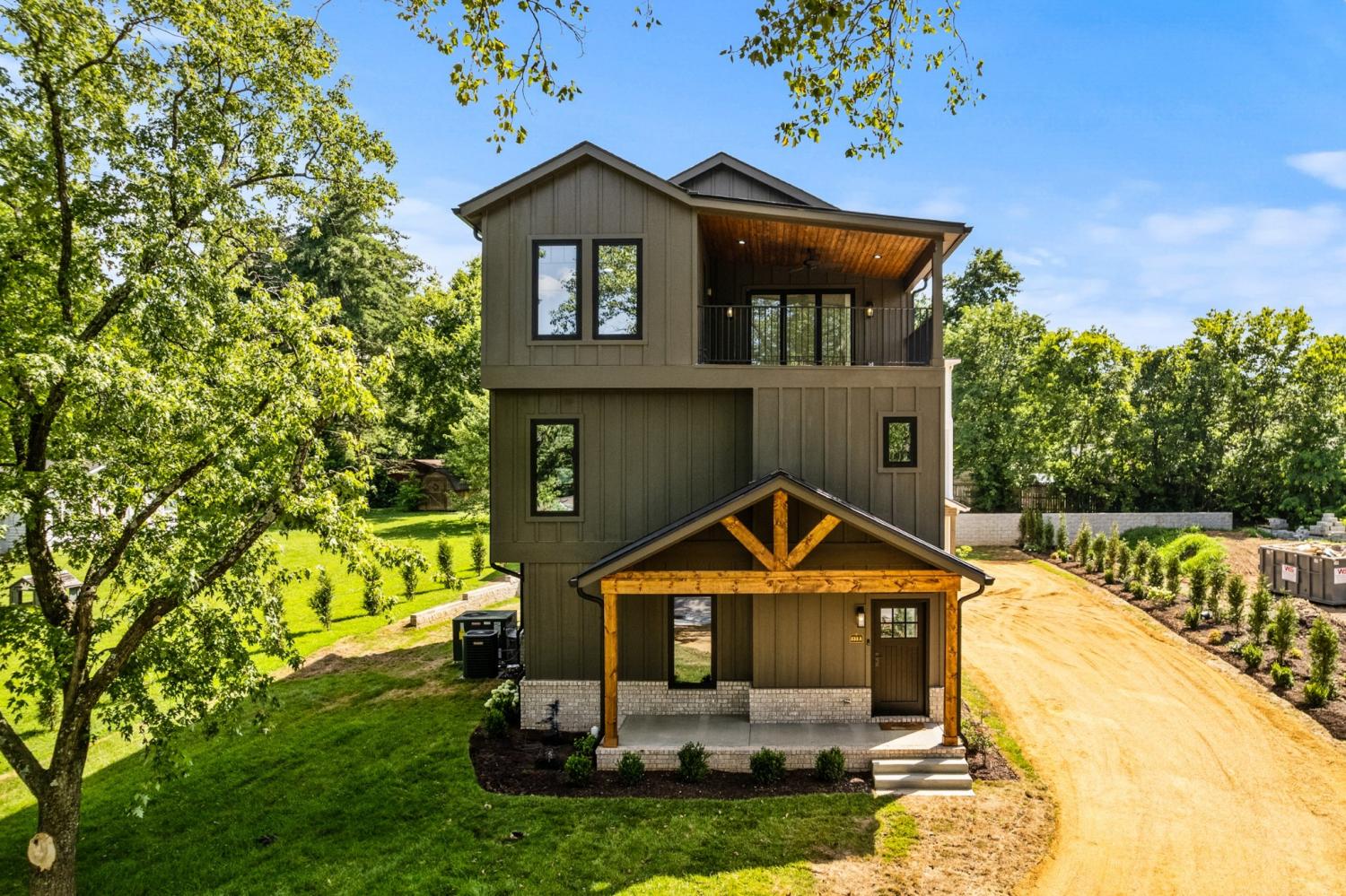 533-Whispering-Hills-Dr For Sale