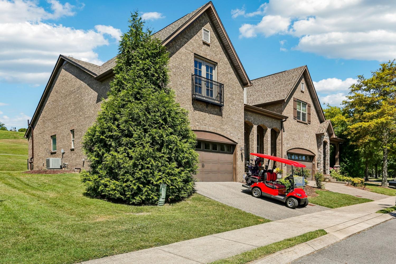 189-Village-Cir For Sale