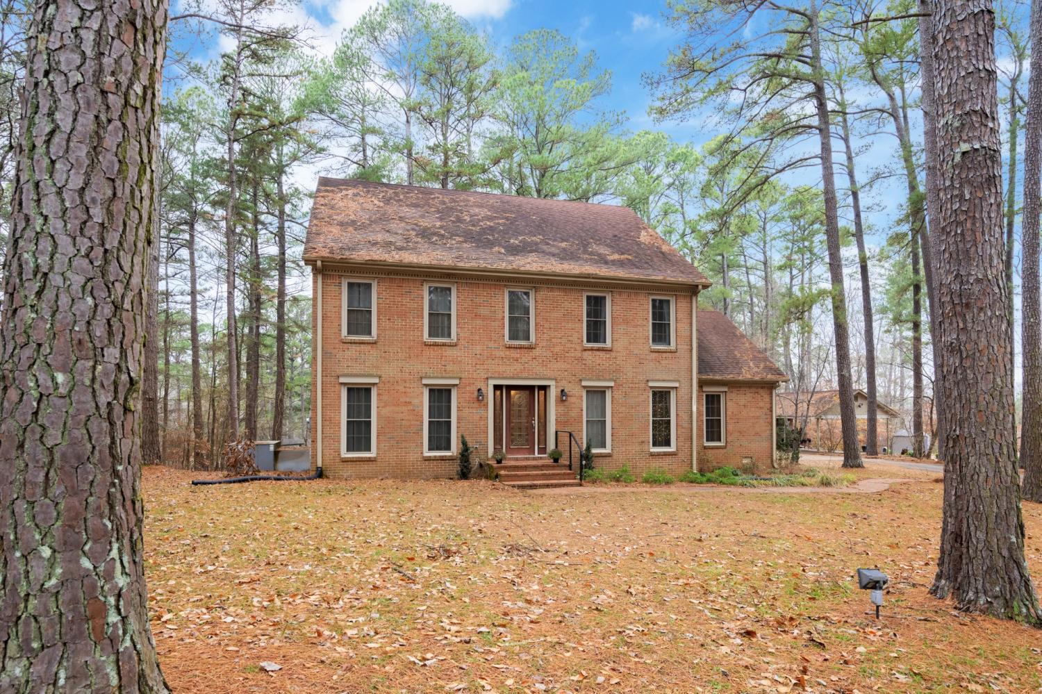 371-Woodland-Dr For Sale