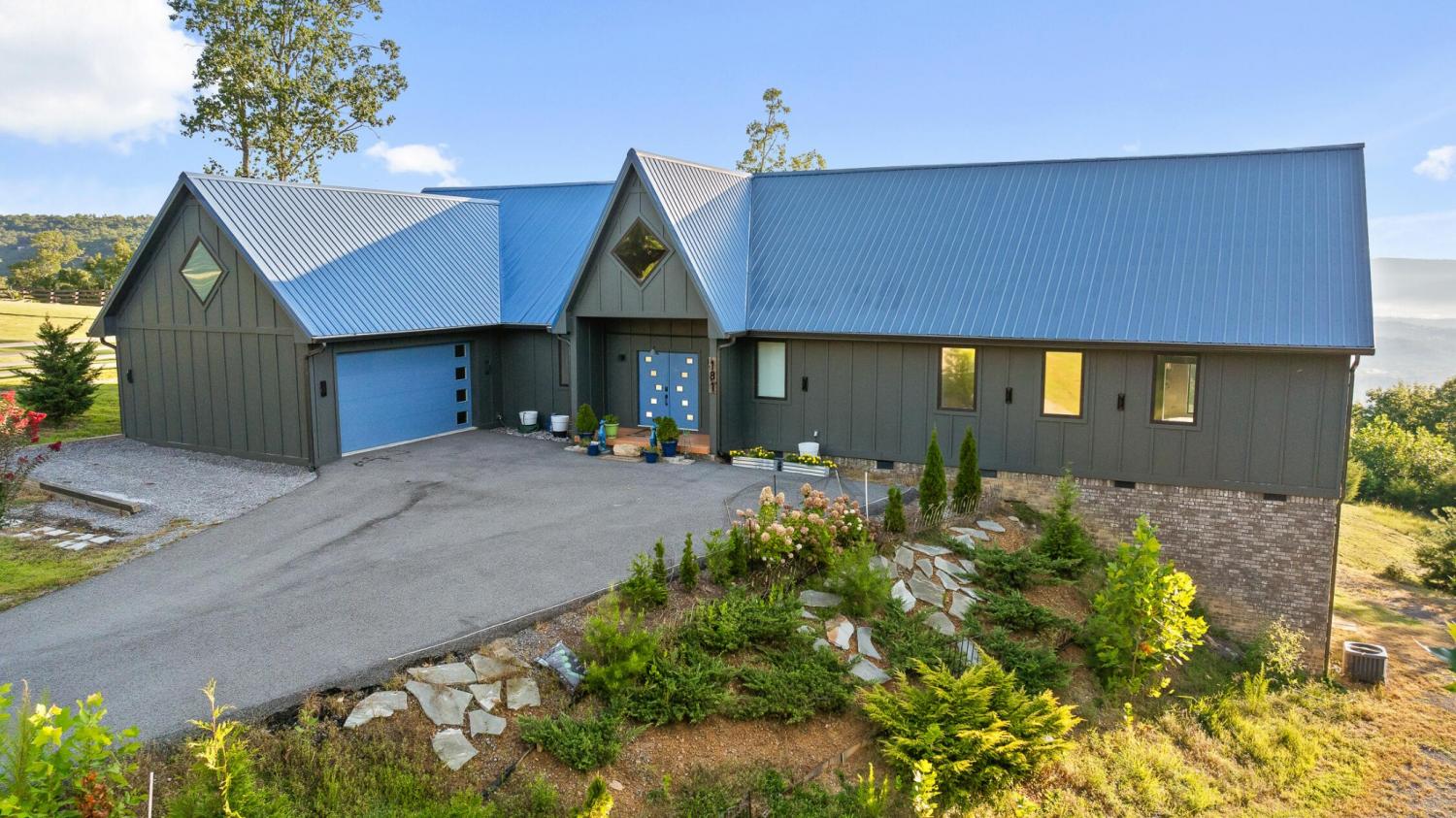 181-Sky-High-Trail For Sale
