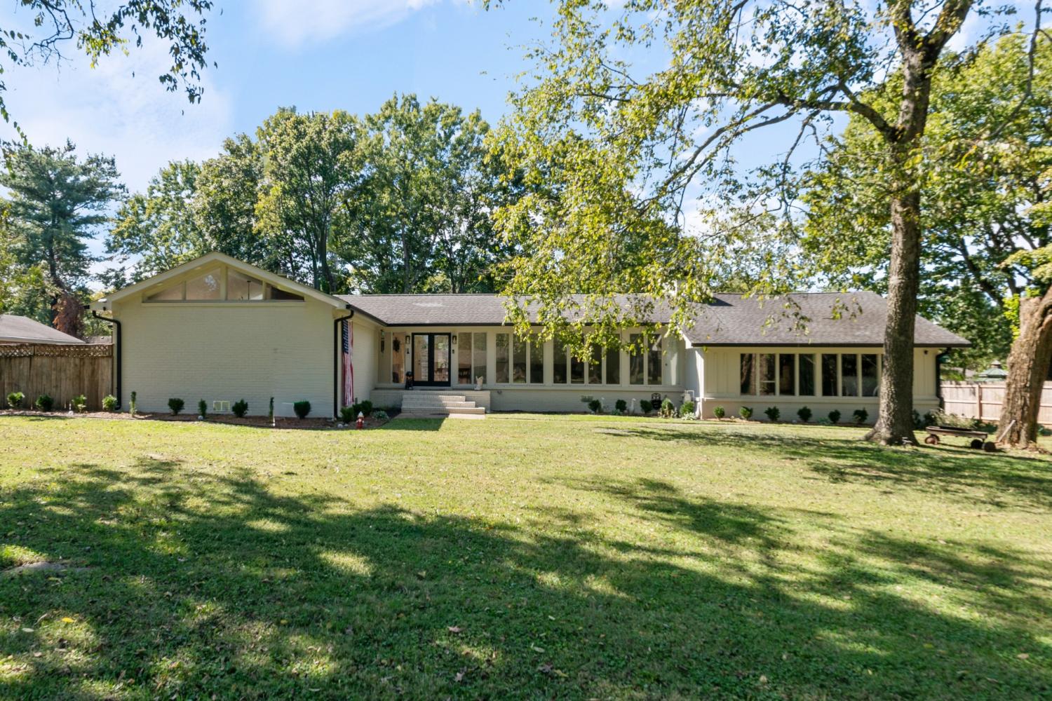 2315-London-Ave For Sale