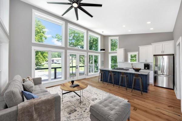 320-Park-St For Sale