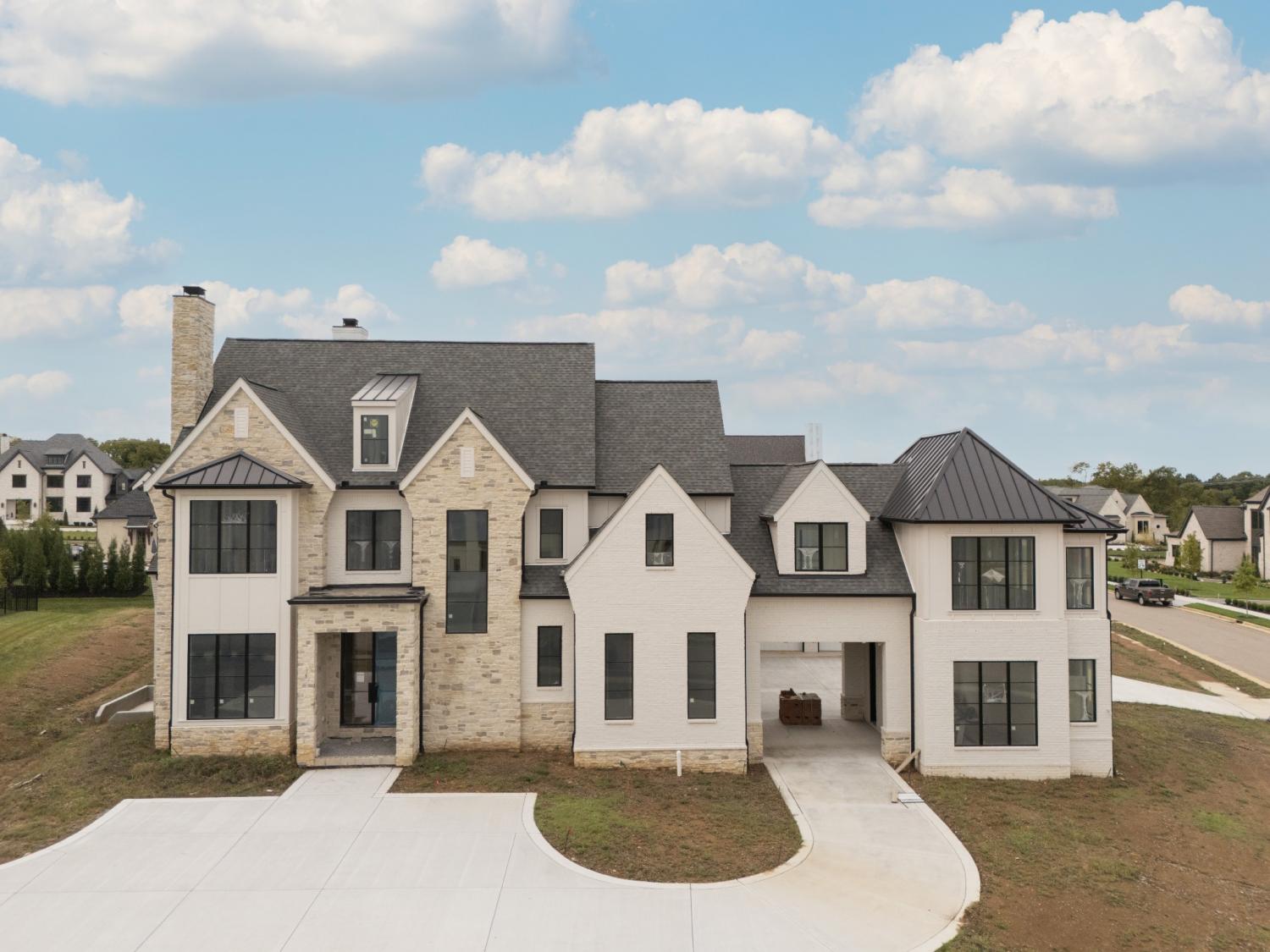 8128-Boiling-Springs-Pl For Sale