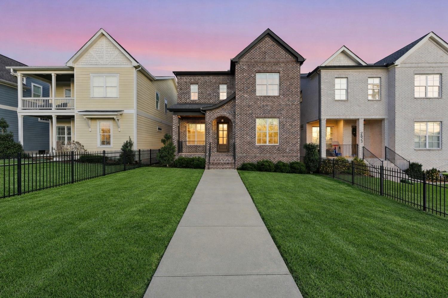 2621-Barclay-Dr For Sale