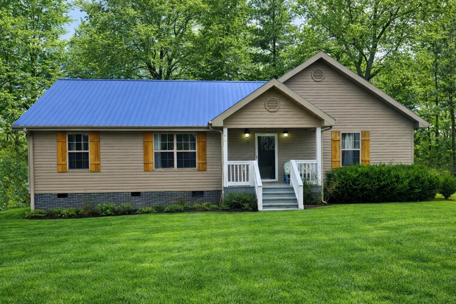 124-Brown-Ln For Sale