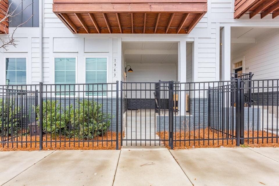 1963-Read-Ave For Sale