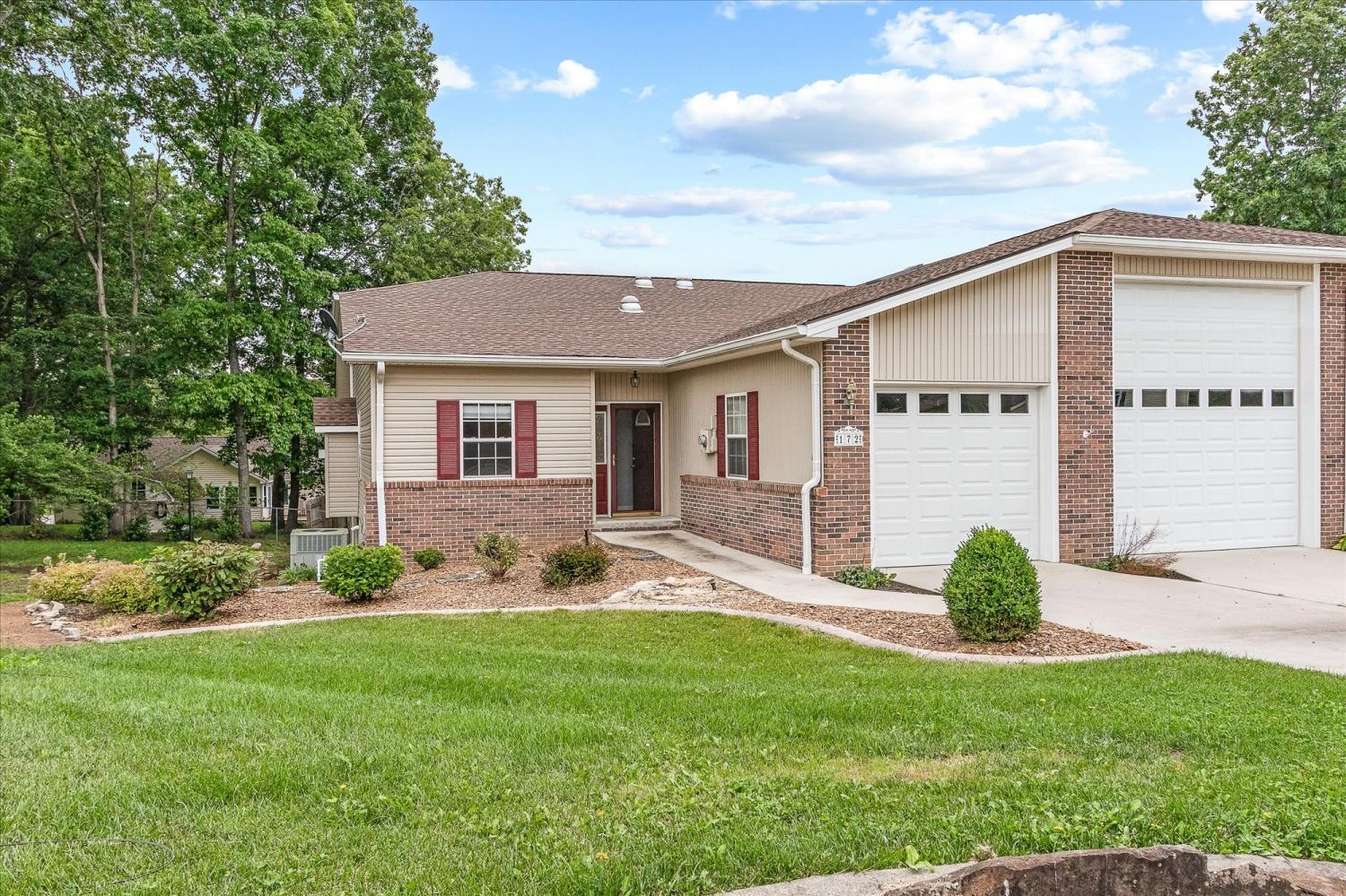 172-Hawthorn-Loop For Sale