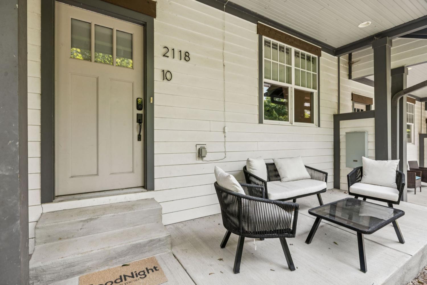 2118-Elliott-Ave For Sale