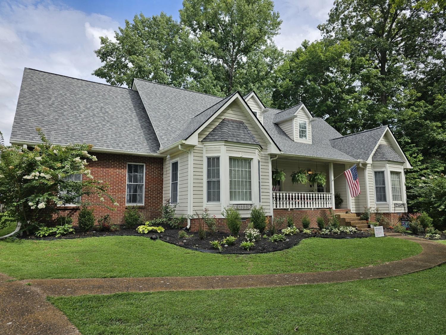 1104-Golf-Course-Ln For Sale