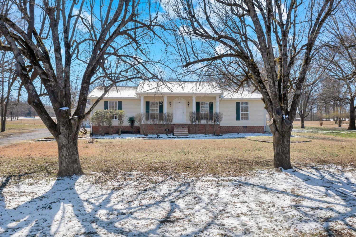 211-Woodland-Dr For Sale