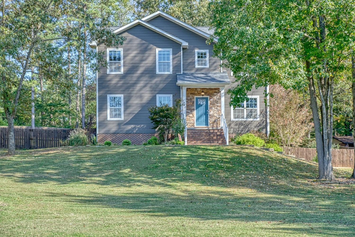 1440-Apple-Valley-Ct For Sale