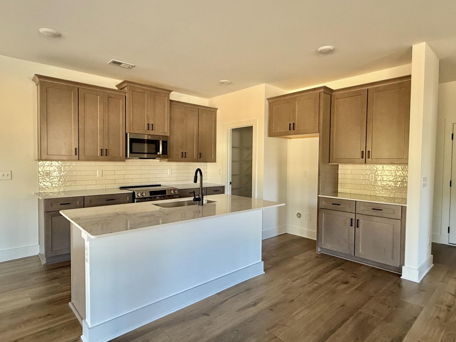 505-Canal-Circle--W For Sale