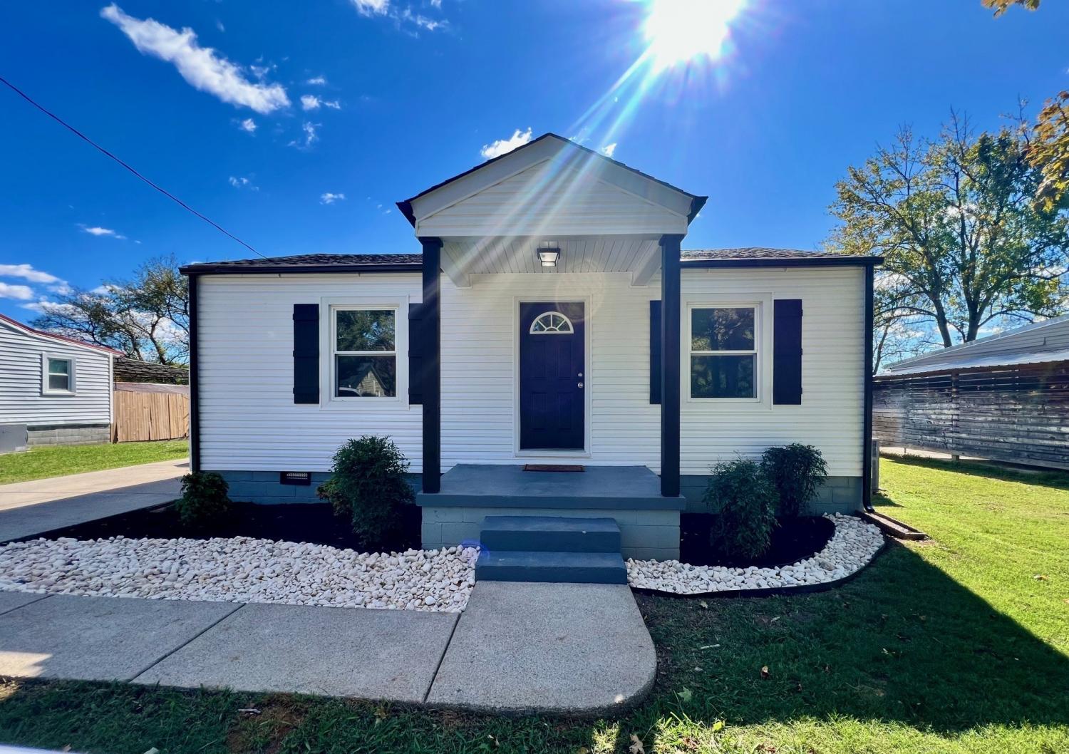 806-Meadowlane-Dr For Sale